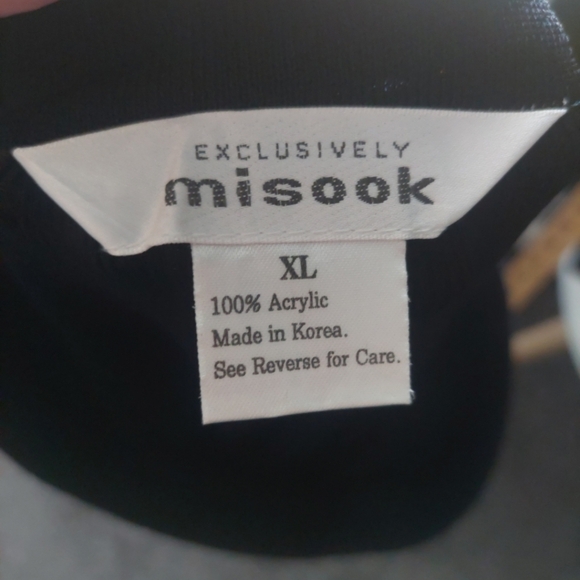 Misook Pull On Pleated Hem Black Skirt Classic Minimalist Designer XL - Picture 6 of 8